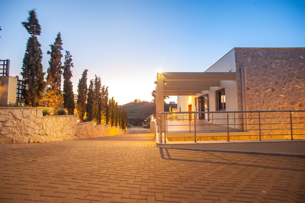 Villa Prigipessa Agia Marina  Bagian luar foto